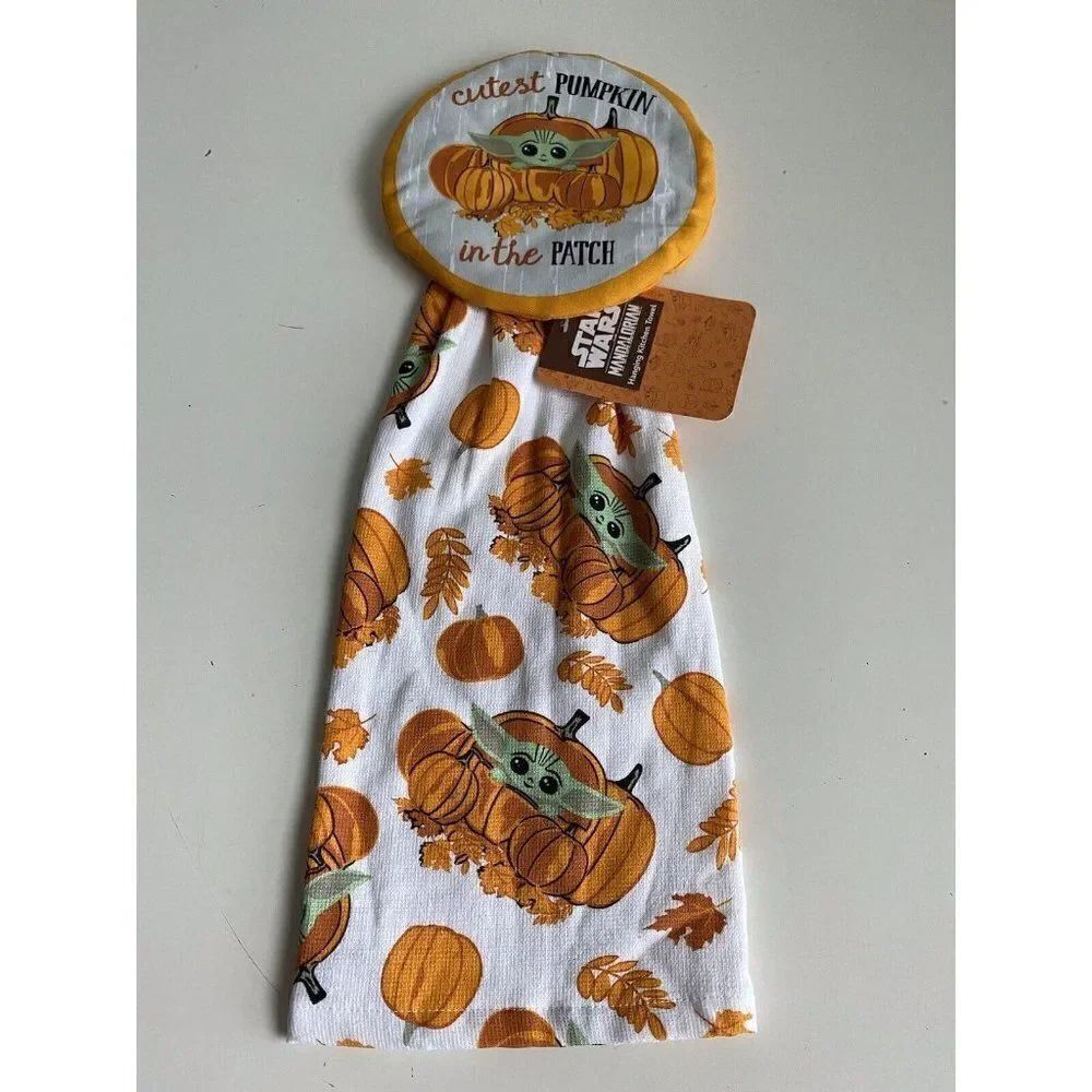 Disney‎ Baby Yoda Grogu Pumpkin Patch Fall Autumn Kitchen Hanging Towel NEW